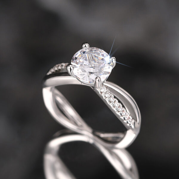 Round Zircon Ring Ornament Fashion - Image 2